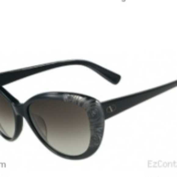 Valentino Ladies Sunglasses. Pre owned - Picture 2 of 2